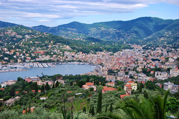 Panorama di Rapallo dalla frazione di Sant'Ambrogio a Zoagli