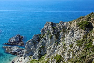 Steilküste bei Capo Vaticano, Kalabrien,Italien