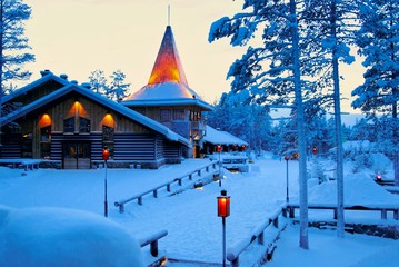 Fototapeta na wymiar Santa Claus Village in Rovaniemi, Finnland