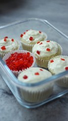 cupcakes with cream and strawberries