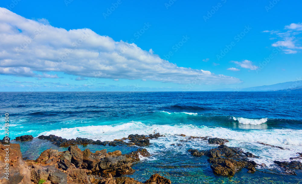 Poster Atlantic Ocean and rocky coast of Tenerife island,