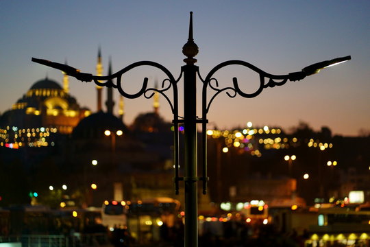 Emin&ouml;n&uuml; S&uuml;leymaniye Mosque