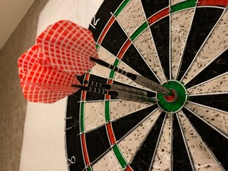 darts on target
