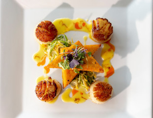 seared scallops with cornbread