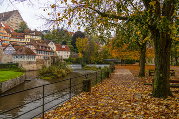 Obraz premium Walking path along the Kocher river in Schwaebisch Hall Germany