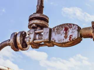 Equipment of an oil well