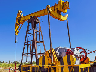 Pumping unit as the oil pump installed on a well