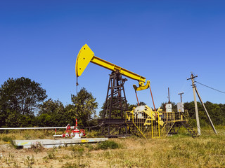 Pumping unit as the oil pump installed on a well
