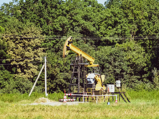 Pumping unit as the oil pump installed on a well