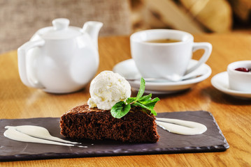 chocolate cake with ice cream