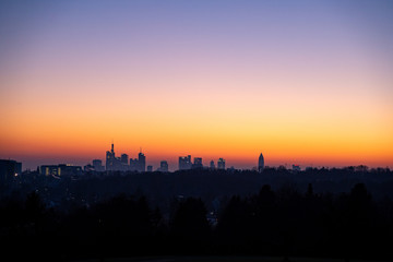 Fototapeta na wymiar Sunset Skyline Frankfurt January 2020