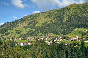 Obraz premium Riezlern im Kleinwalsertal,Vorarlberg,Österreich