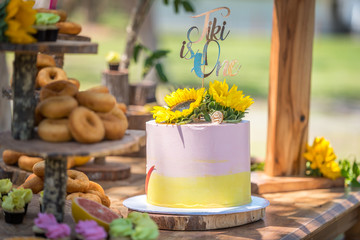 birthday table setting with flowers