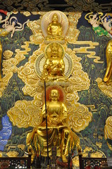 buddha statues in golden color