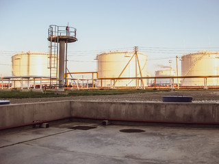 Obraz premium Storage tanks for petroleum products