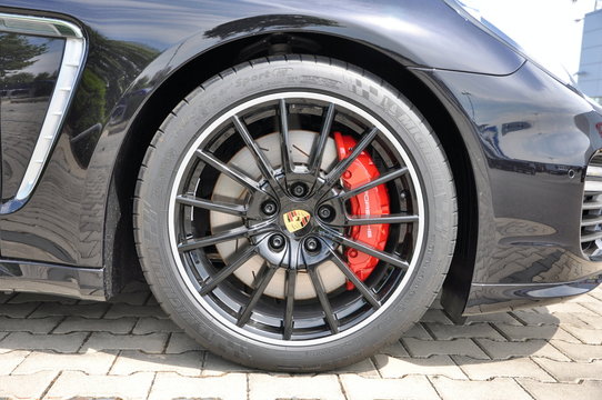 Porsche Car Wheel