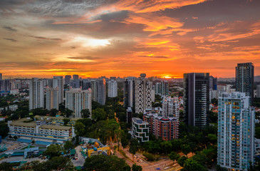 Obraz premium Sunset at Orchard - Orchard Road is Singapore’s retail heart- look from Leonie Hill 