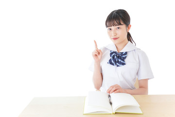 授業を受ける若い女子学生