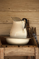 Pitcher and bowl for washing