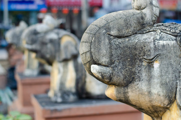 Stucco elephant dolls in the garden