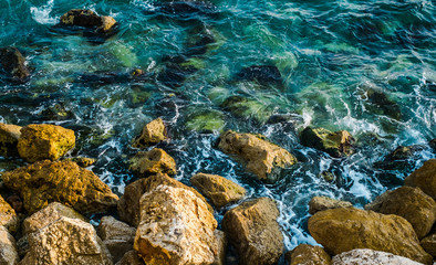 sea to rocks shore