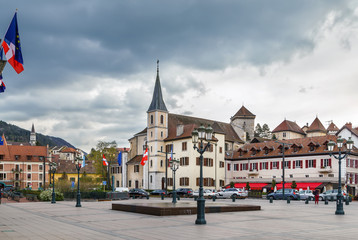 Fototapeta na wymiar Square in Annecy, France
