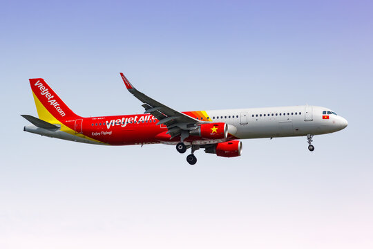 VietJet Air Airbus A321 Airplane Singapore Airport