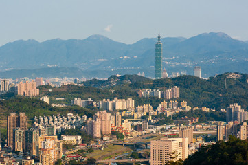 Fototapeta premium Taipei City Shining in the Early Morning Sun,Taipei Taiwan. Aerial
