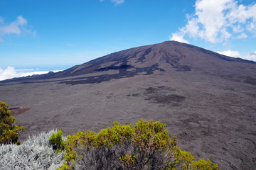 le piton de la fournaise (île de la Réunion)