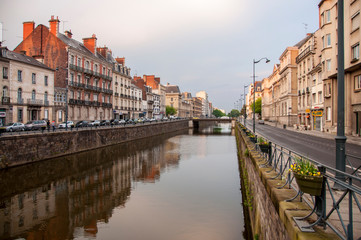 Fototapeta na wymiar Rennes Canal