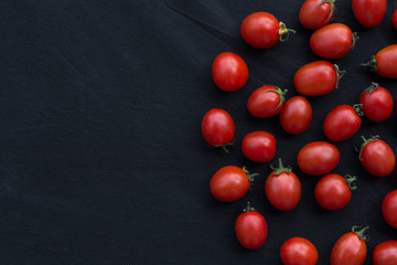 Cherry tomatoes, tomatos