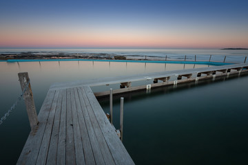 Fototapeta na wymiar Sunset at Narrabeen Pool