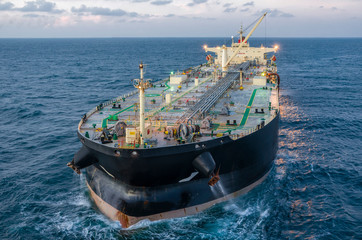 The oil tanker in the high sea - obrazy, fototapety, plakaty