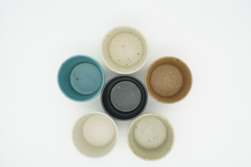 落ち着いた色を組み合わせたソバ猪口のセット