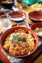 日本の丼もの　カツ丼