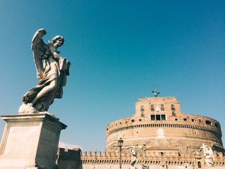 Angel statue along Sant Angelo bridge