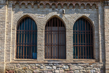 Fototapeta na wymiar windows in the facades