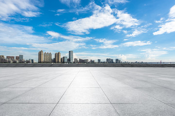 city skyline © THINK b