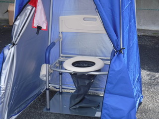 非常用トイレ - Emergency toilet