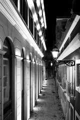 Architektur in Lissabon schwarz weiß