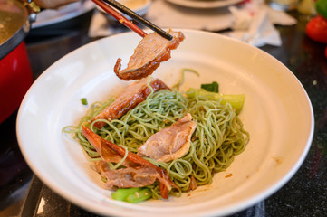 Roasted duck with Jade noodle