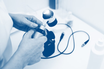 apparatus for the diagnosis of melanoma - Dermatoscope.