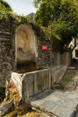 Lavoir dans le village de Laruns dans la Vallée d'Ossau dans les Pyrénées Atlantique