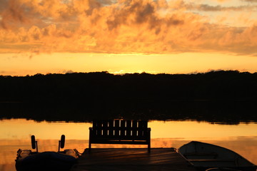 Obraz na płótnie Canvas Lake in Ontario Sunset