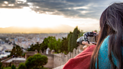 Fotógrafa castillo puesta de sol montaña