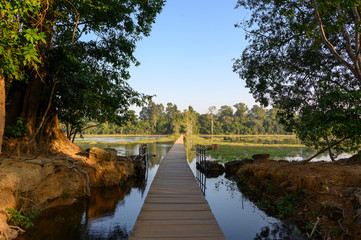 Neak Pean et baray Jayatataka