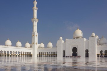 Obraz premium Abu Dhabi grand mosque architecture