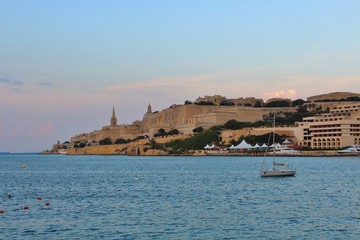 Fototapeta na wymiar Beautiful view of Valletta at Malta