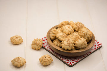 Delicious cookies filled with chocolate.