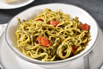 Basil pesto linguine